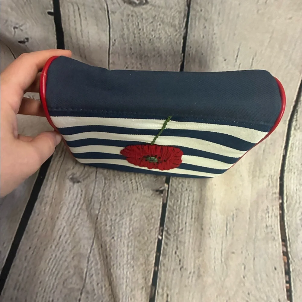 Bath and Body Works Flower Strips Cosmetics Case Red White Blue Women’s Mini Bag